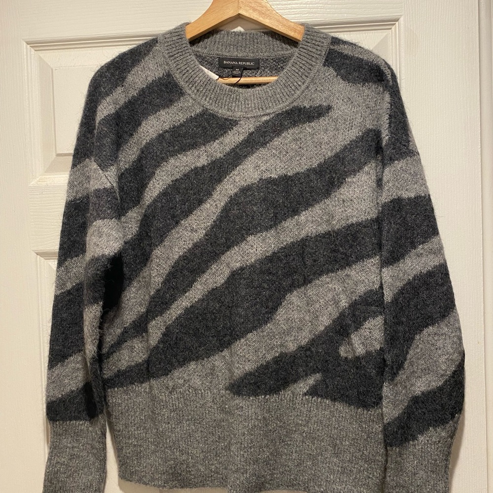 Banana Republic Zebra Sweater